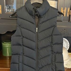 Land’s End Puffer Vest